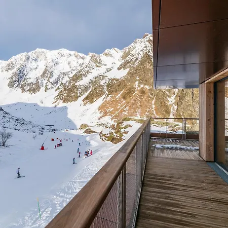 Lagrange L'ecrin Du Badet Hotel apartamentowy 4*